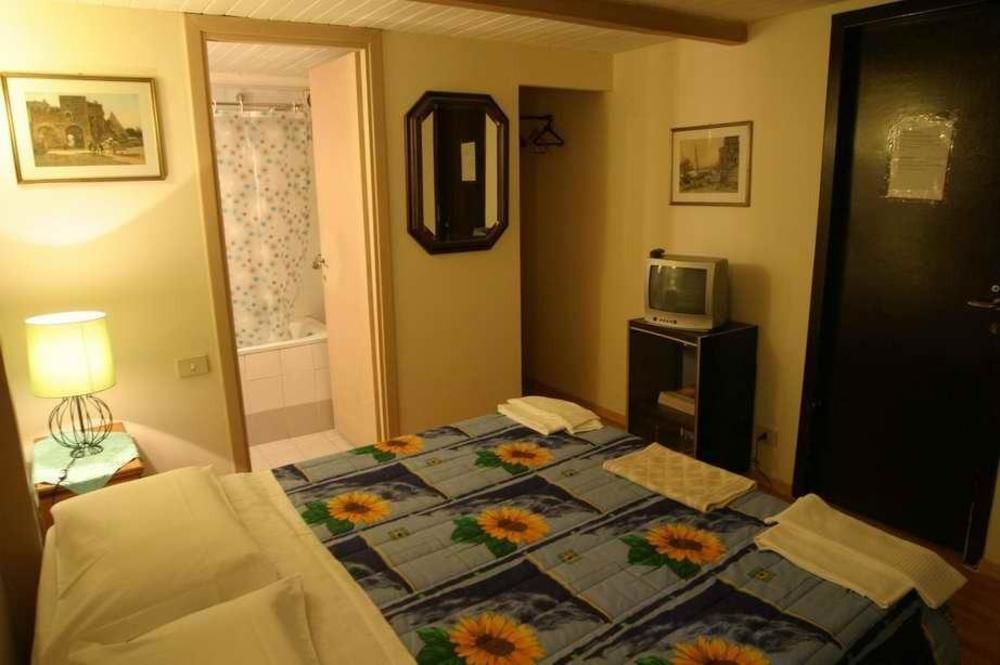 Bed and Breakfast Al Pantheon Con Thomas Mann Рим Екстер'єр фото